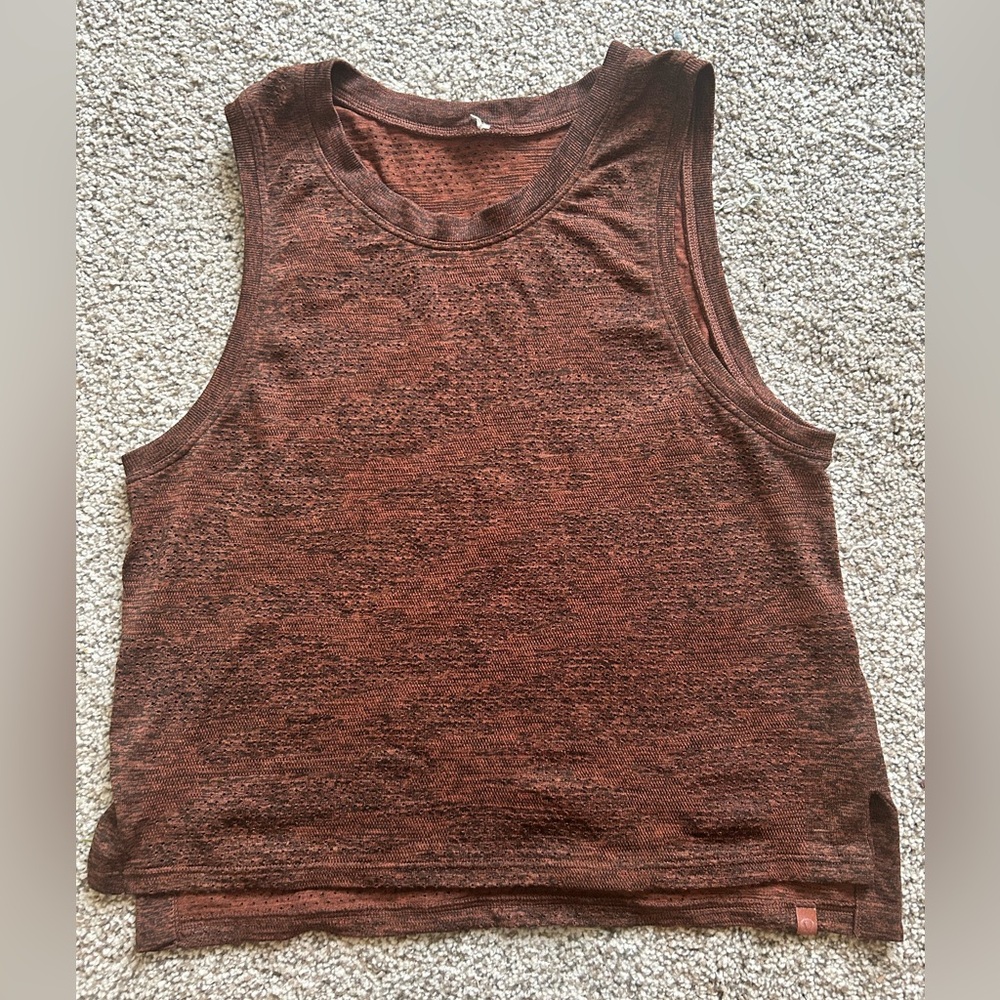 Lululemon Train to Be tank size 2